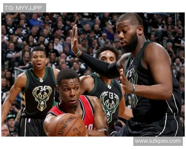 勇士与猛龙激战正酣NBA赛场精彩瞬间回顾与分析